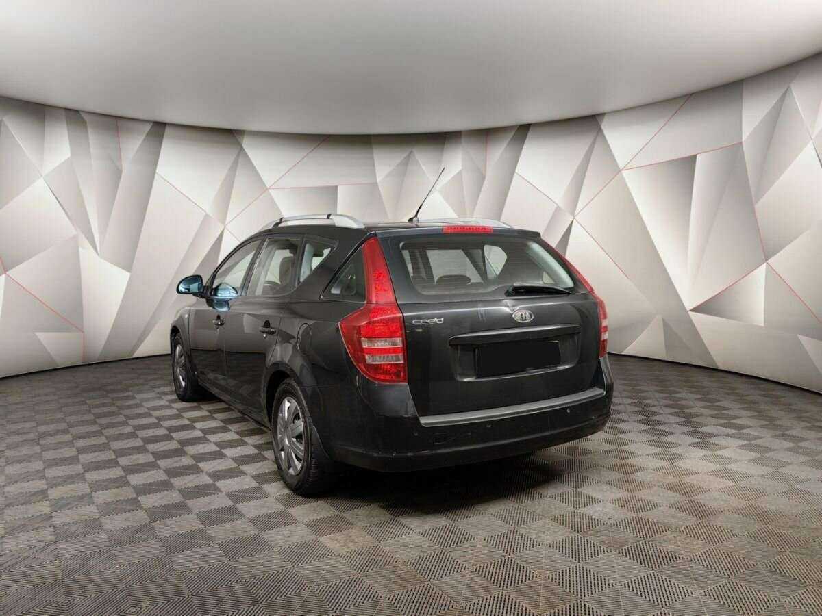 Kia Ceed с пробегом — 2009 год. Фото: #3