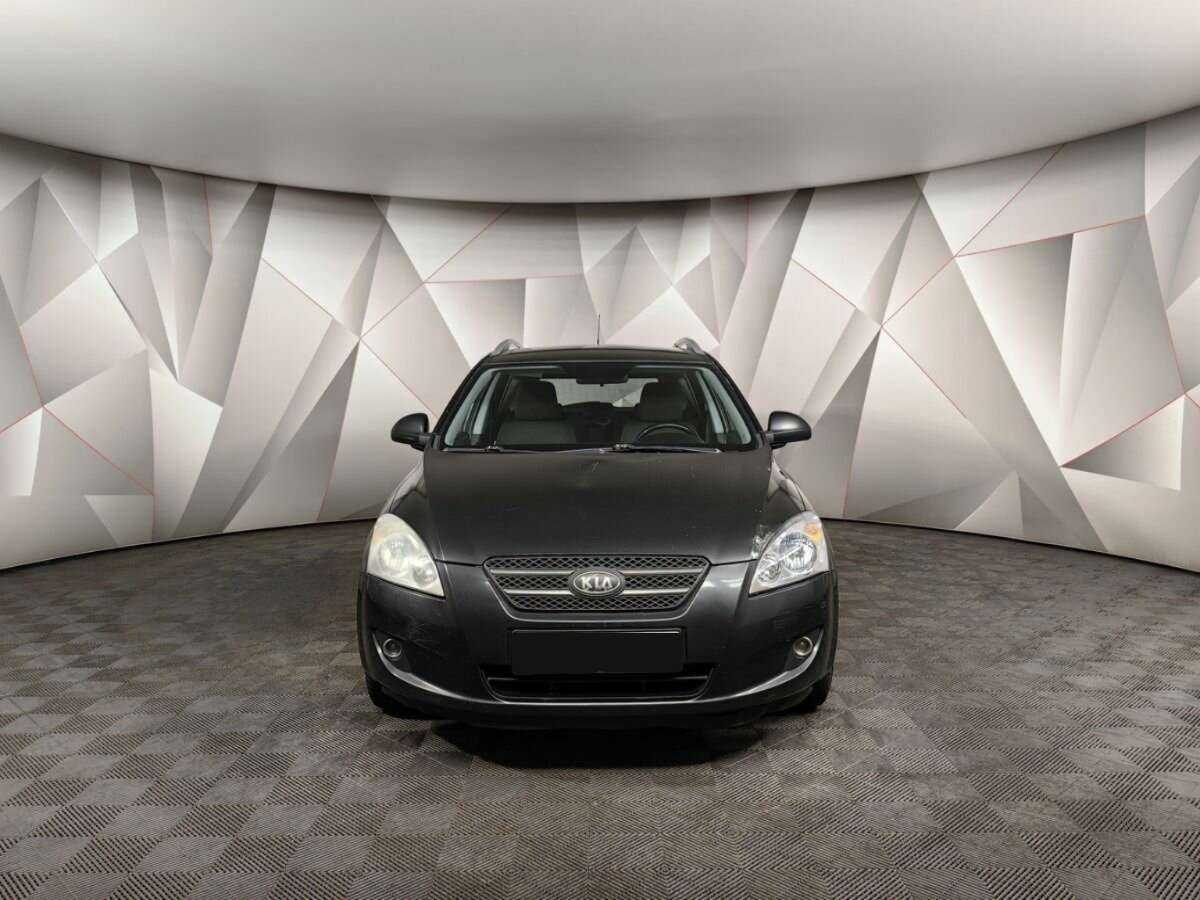 Kia Ceed с пробегом — 2009 год. Фото: #6