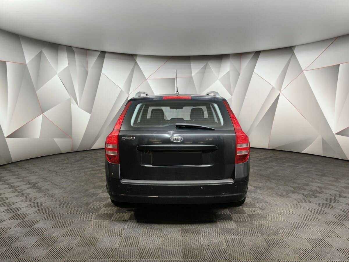 Kia Ceed с пробегом — 2009 год. Фото: #7