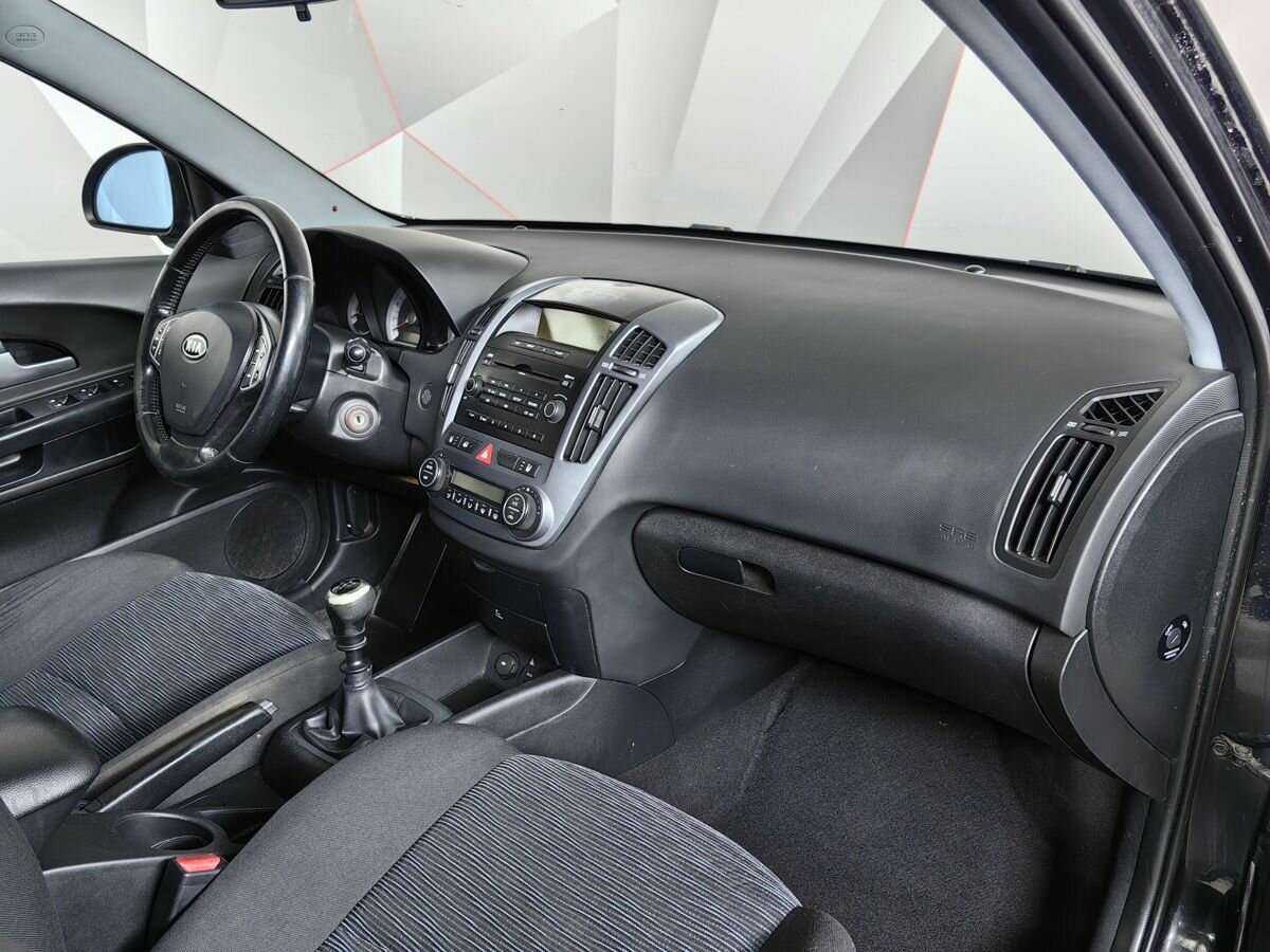 Kia Ceed с пробегом — 2009 год. Фото: #8