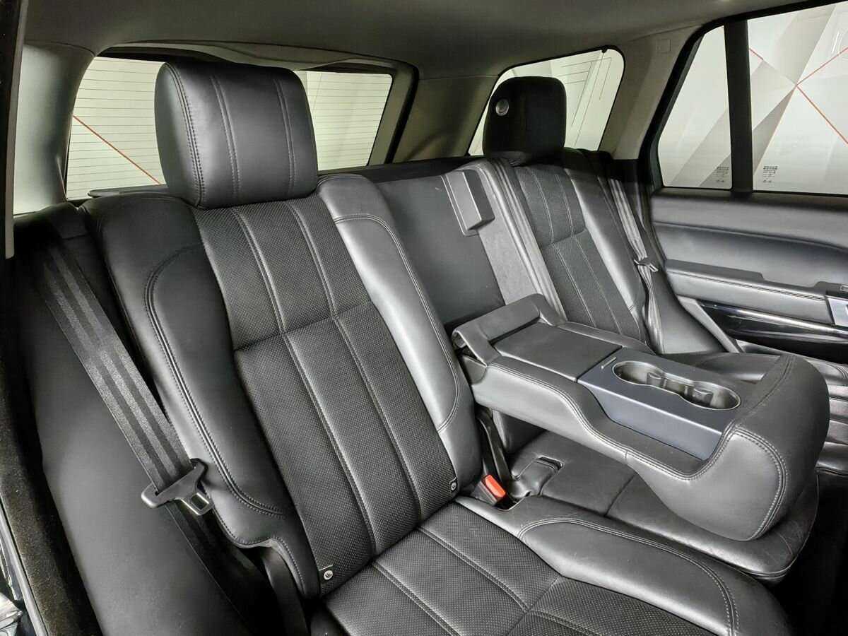 Land Rover Range Rover с пробегом — 2013 год. Фото: #12