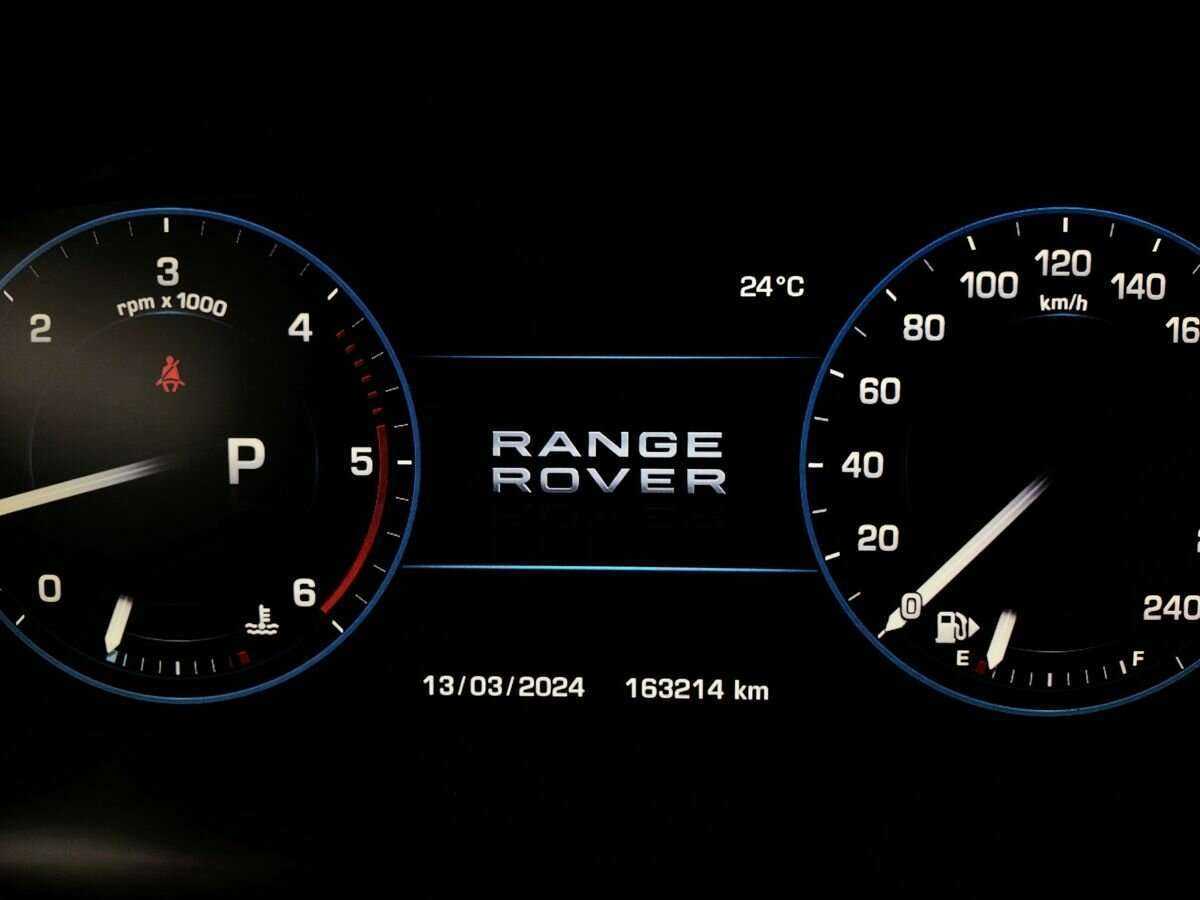 Land Rover Range Rover с пробегом — 2013 год. Фото: #15