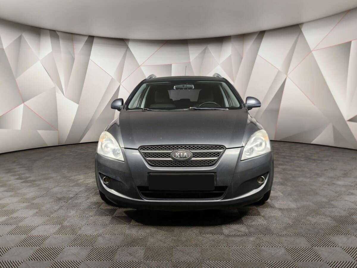 Kia Ceed с пробегом — 2009 год. Фото: #6