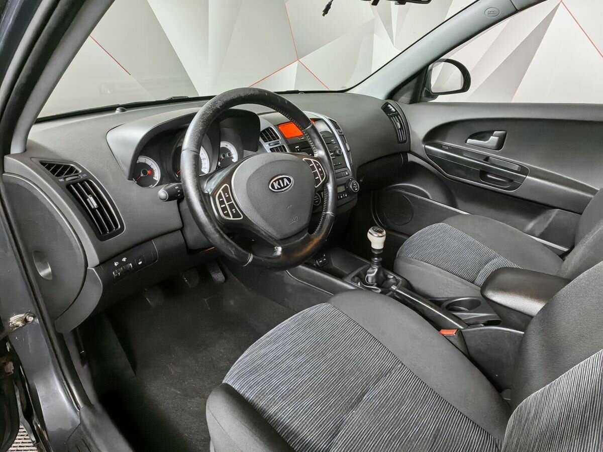 Kia Ceed с пробегом — 2009 год. Фото: #13