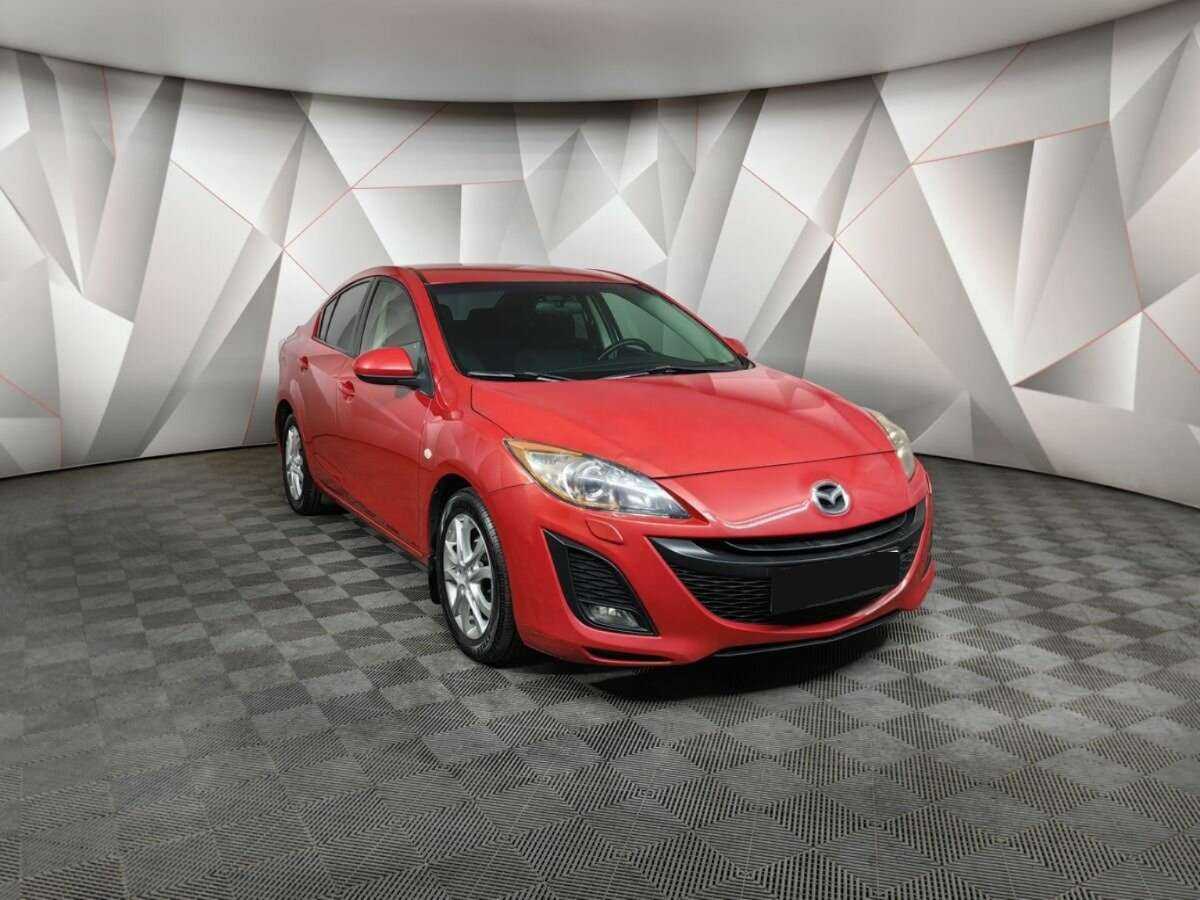 Mazda 3 с пробегом — 2010 год. Фото: #2