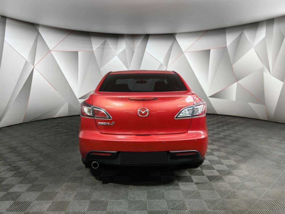 Mazda 3 с пробегом — 2010 год. Фото: #7