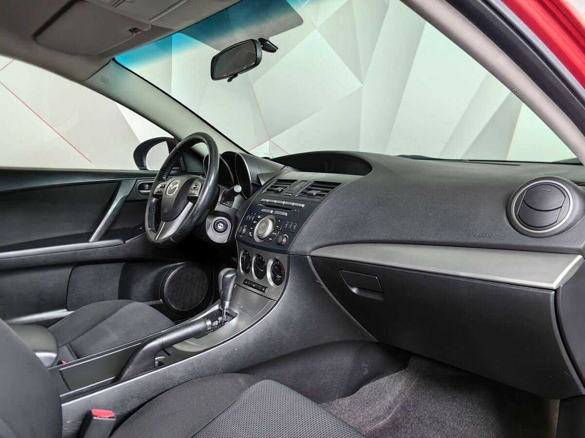 Mazda 3 с пробегом — 2010 год. Фото: #8