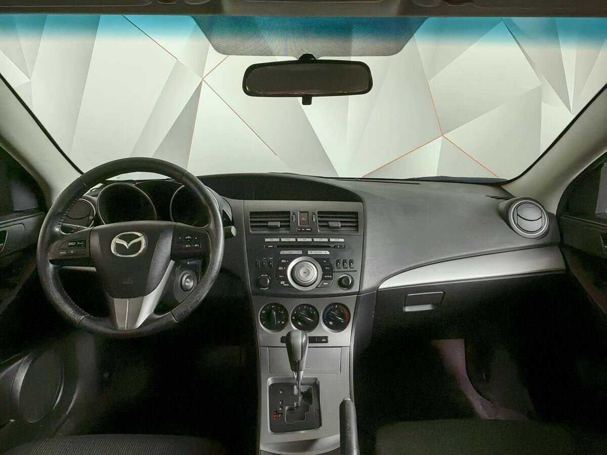 Mazda 3 с пробегом — 2010 год. Фото: #9