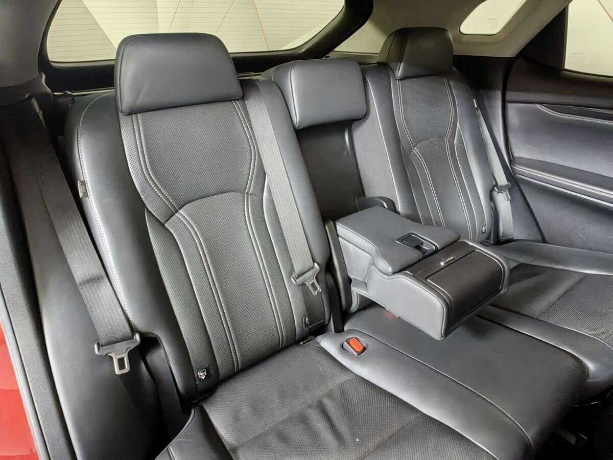 Lexus RX с пробегом — 2016 год. Фото: #12