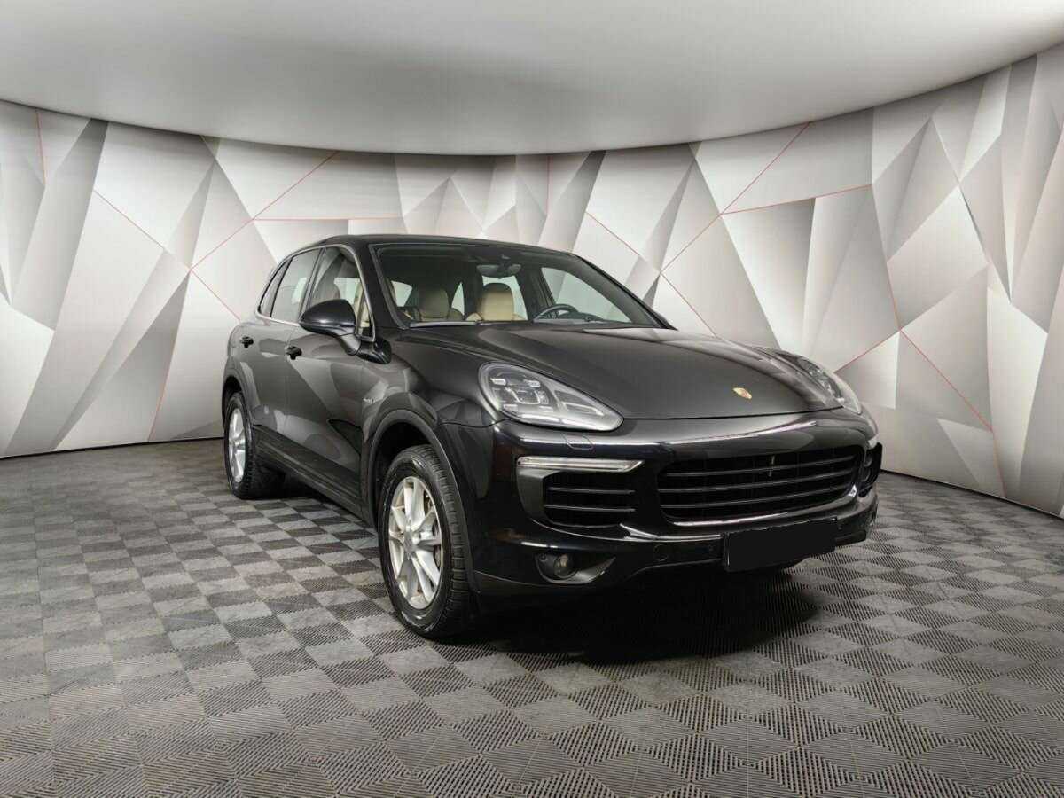 Porsche Cayenne с пробегом — 2014 год. Фото: #2
