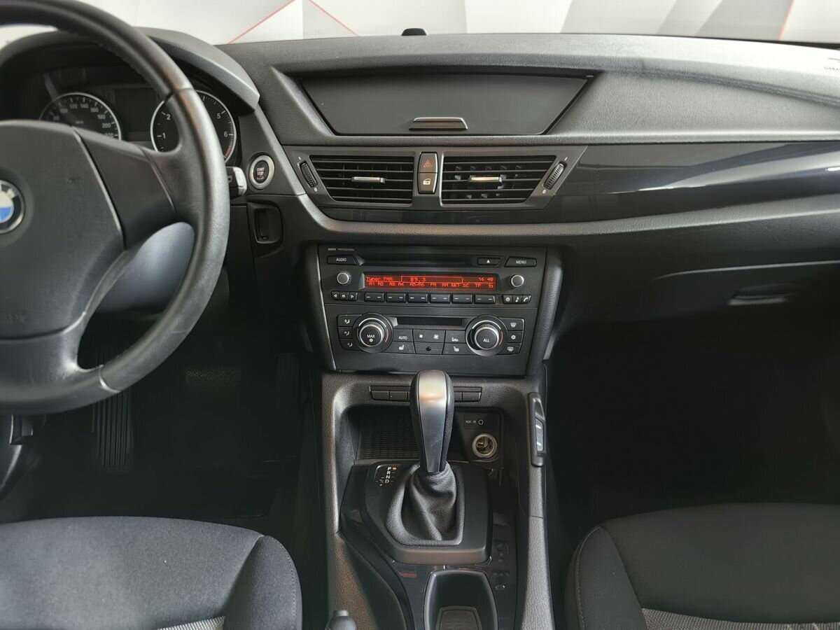 BMW X1 с пробегом — 2011 год. Фото: #10