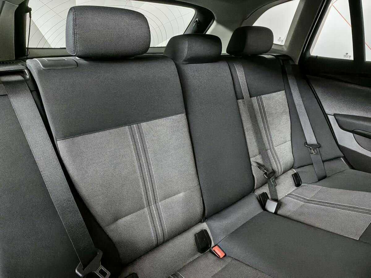 BMW X1 с пробегом — 2011 год. Фото: #12