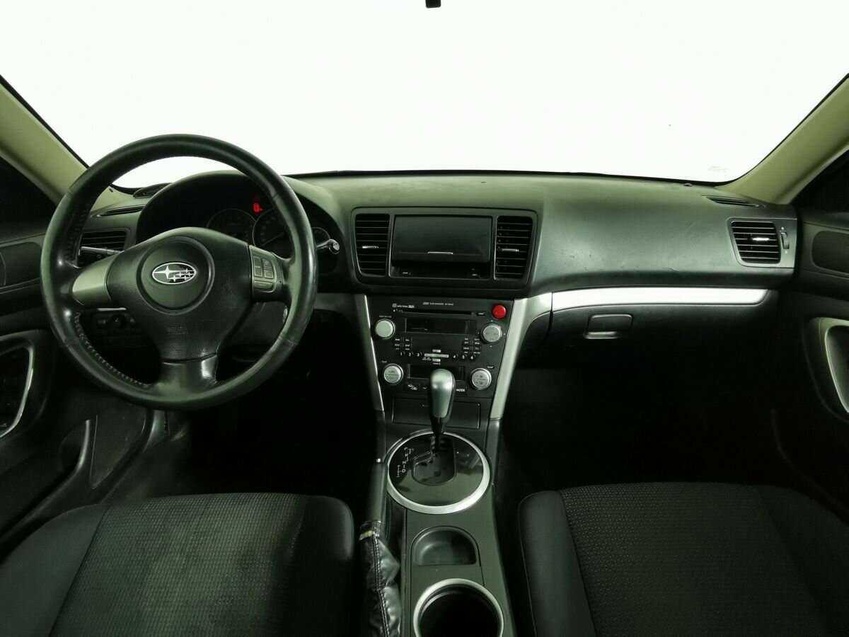 Subaru Legacy с пробегом — 2006 год. Фото: #9