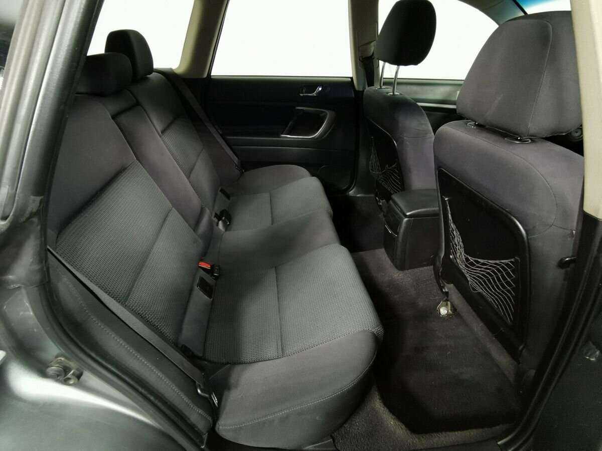 Subaru Legacy с пробегом — 2006 год. Фото: #11