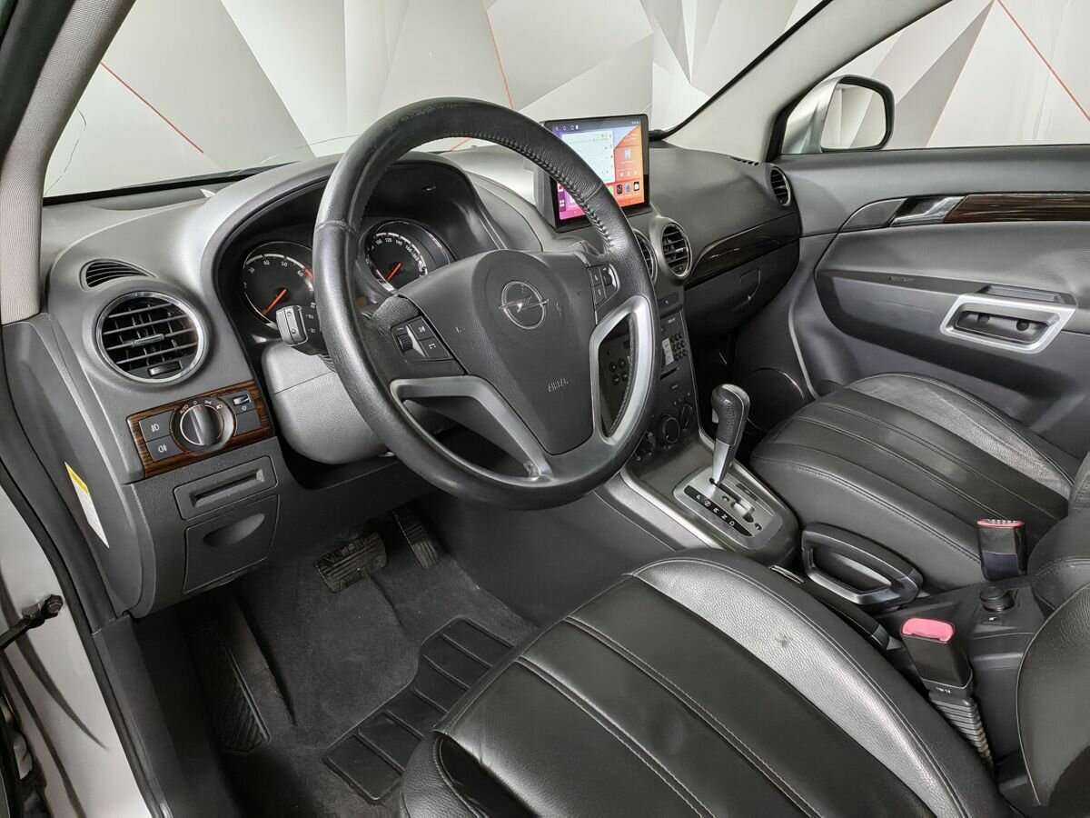 Opel Antara с пробегом — 2008 год. Фото: #11