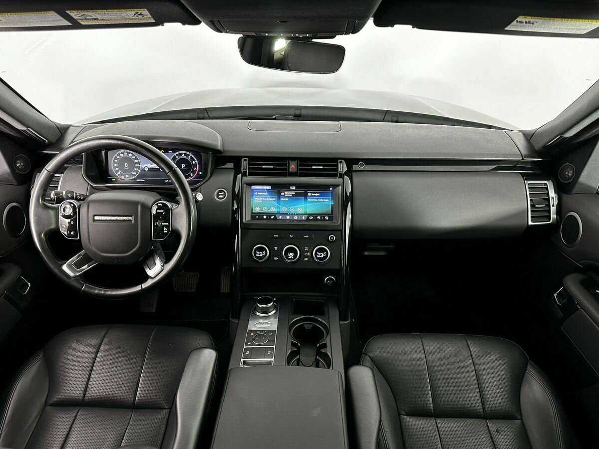Land Rover Discovery с пробегом — 2019 год. Фото: #8