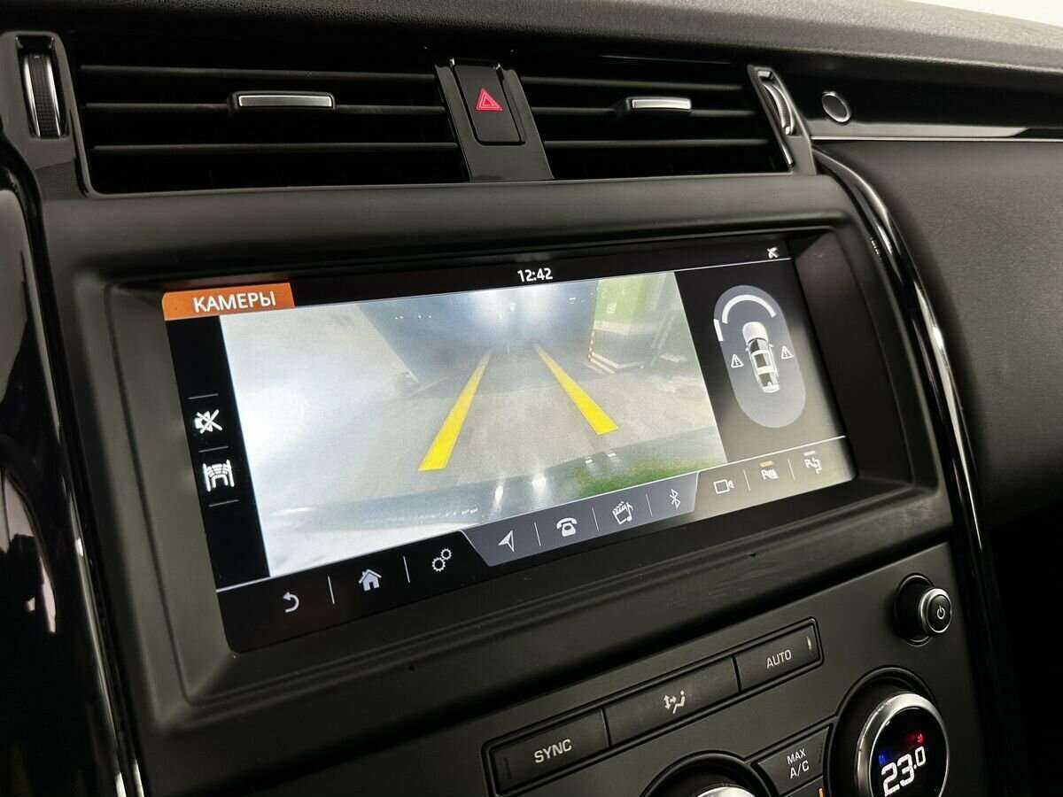 Land Rover Discovery с пробегом — 2019 год. Фото: #11