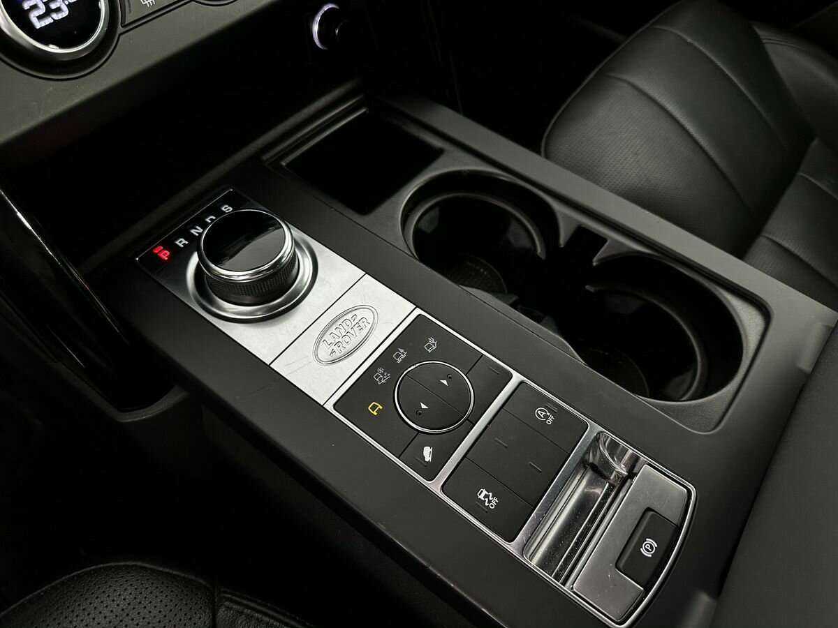 Land Rover Discovery с пробегом — 2019 год. Фото: #12