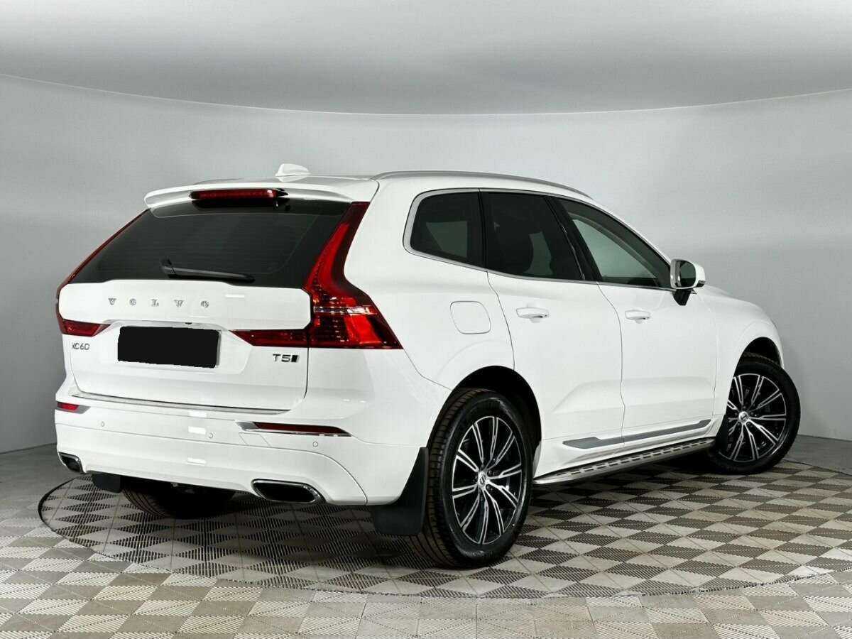 Volvo XC60 с пробегом — 2021 год. Фото: #1