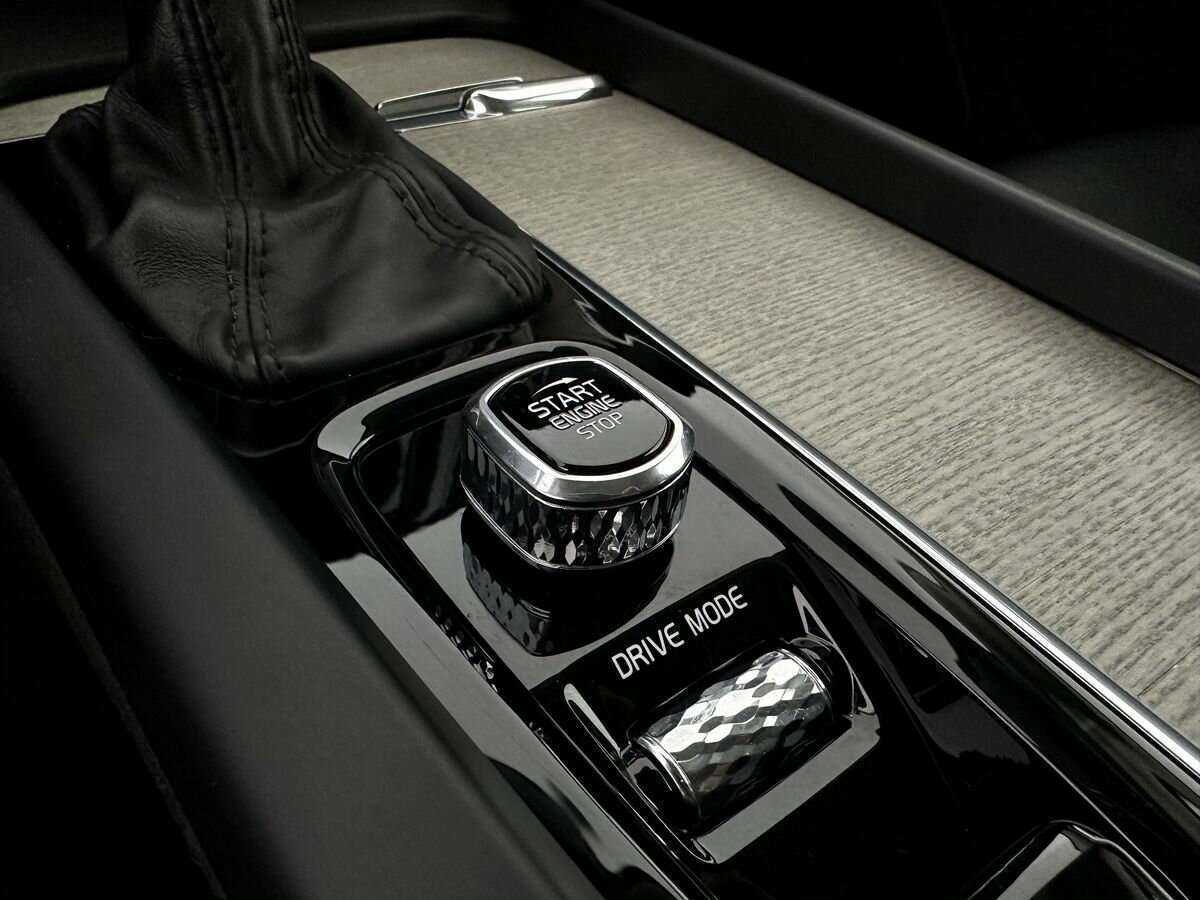 Volvo XC60 с пробегом — 2021 год. Фото: #15