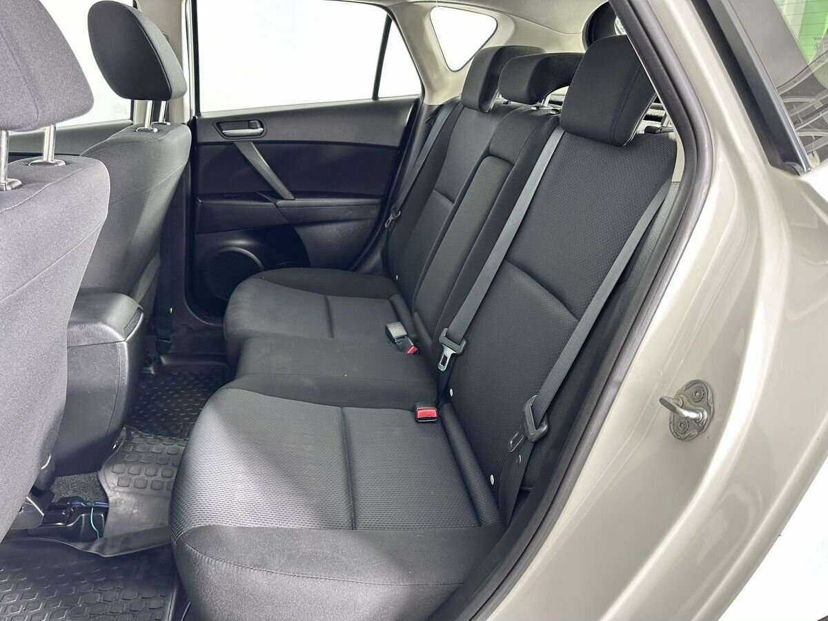 Mazda 3 с пробегом — 2011 год. Фото: #15