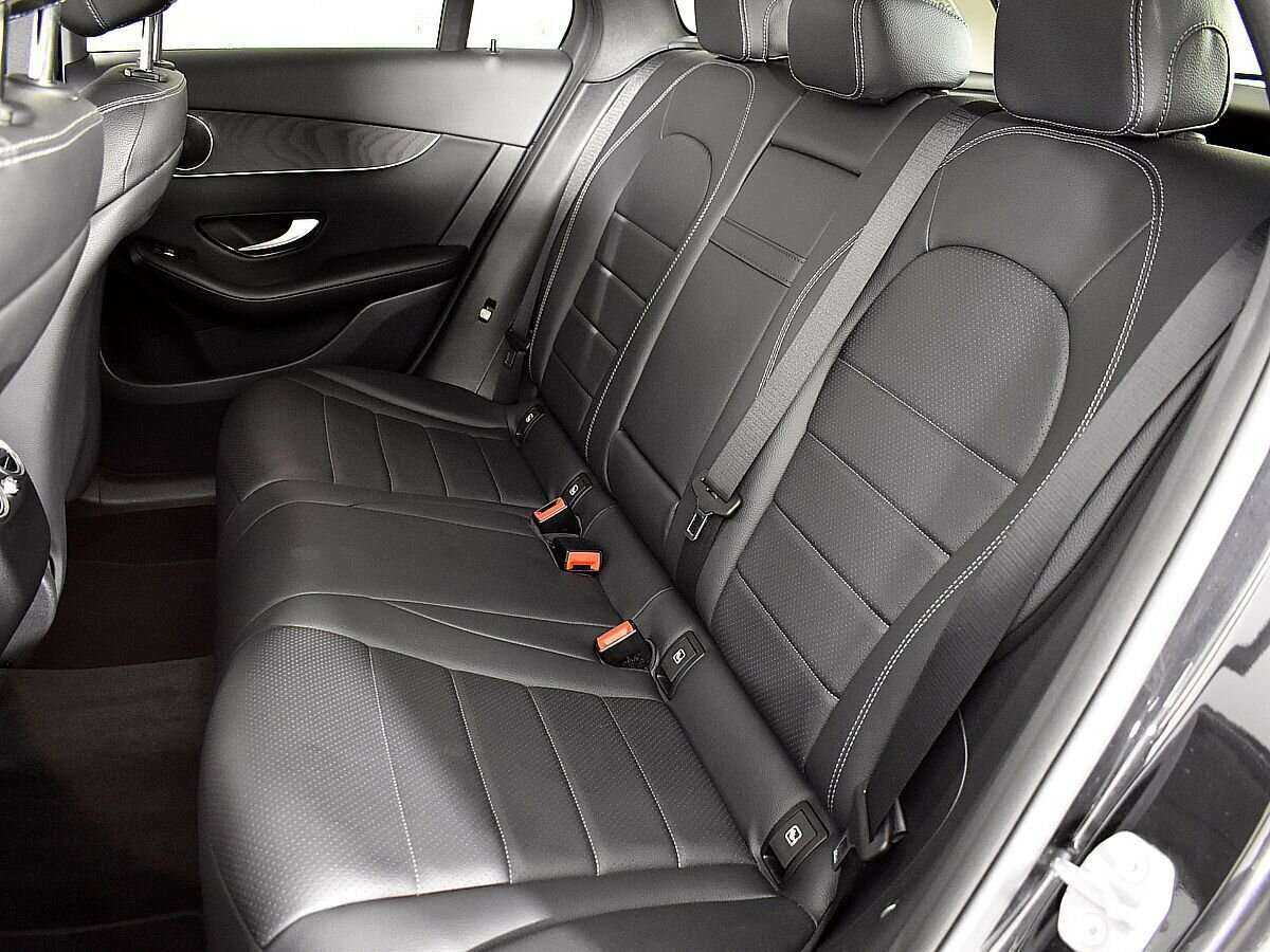 Mercedes-Benz GLC с пробегом — 2018 год. Фото: #8