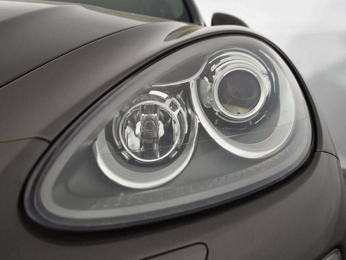 Porsche Cayenne с пробегом — 2013 год. Фото: #6