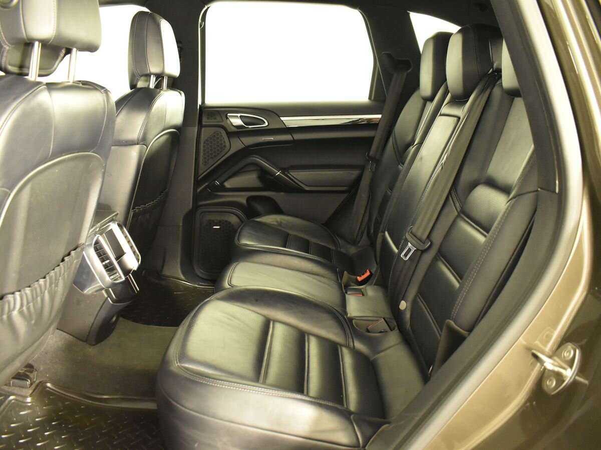 Porsche Cayenne с пробегом — 2013 год. Фото: #17