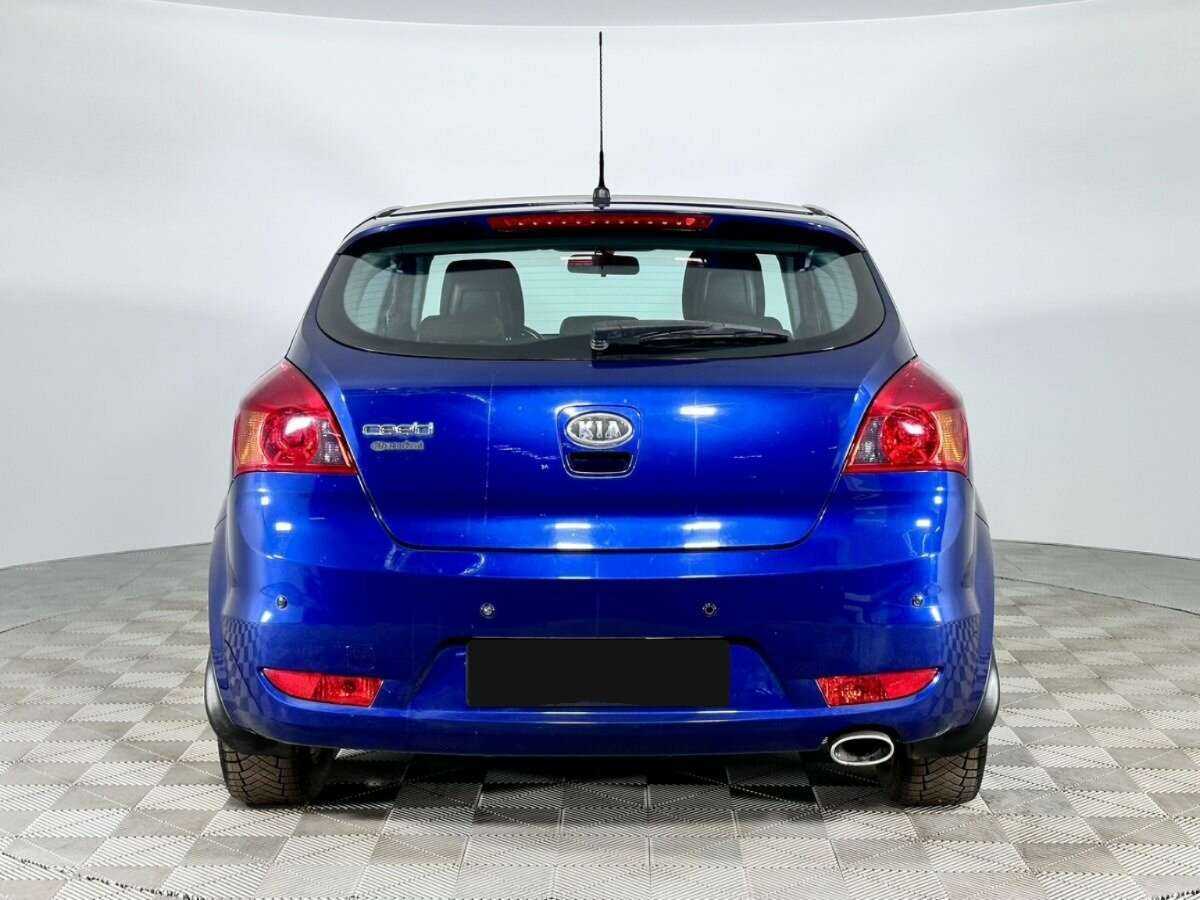 Kia Ceed с пробегом — 2008 год. Фото: #3