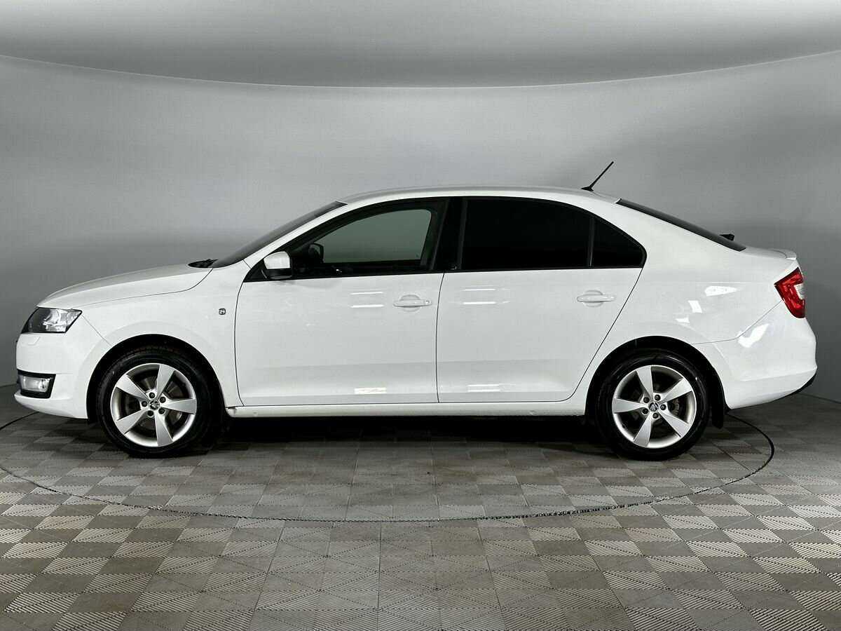 Skoda Rapid с пробегом — 2016 год. Фото: #5