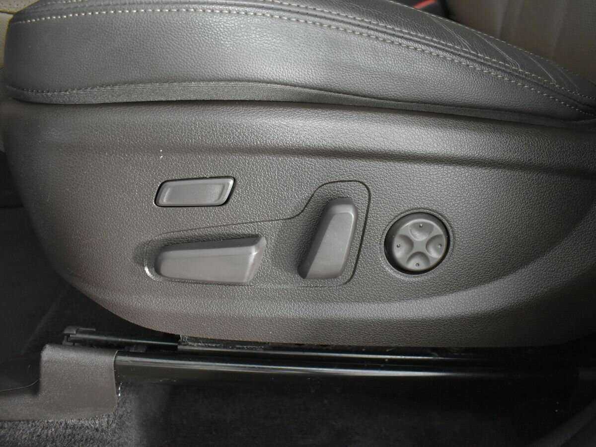 Hyundai Santa Fe с пробегом — 2020 год. Фото: #16