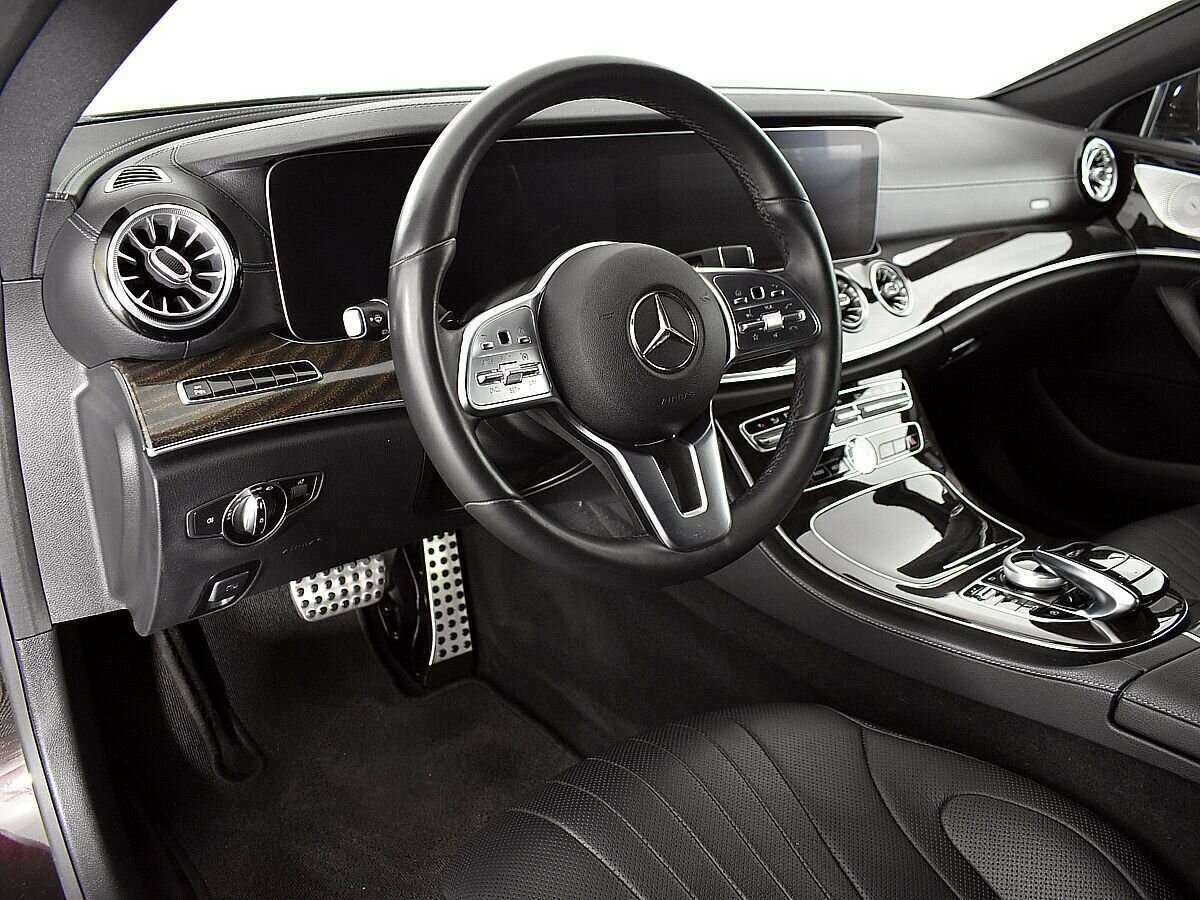 Mercedes-Benz CLS с пробегом — 2019 год. Фото: #6