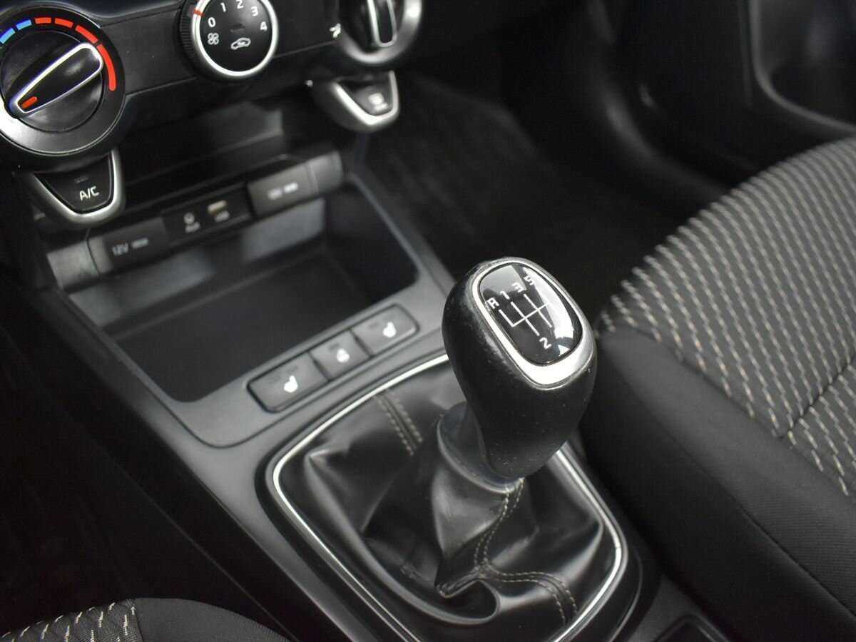 Kia Rio с пробегом — 2019 год. Фото: #11