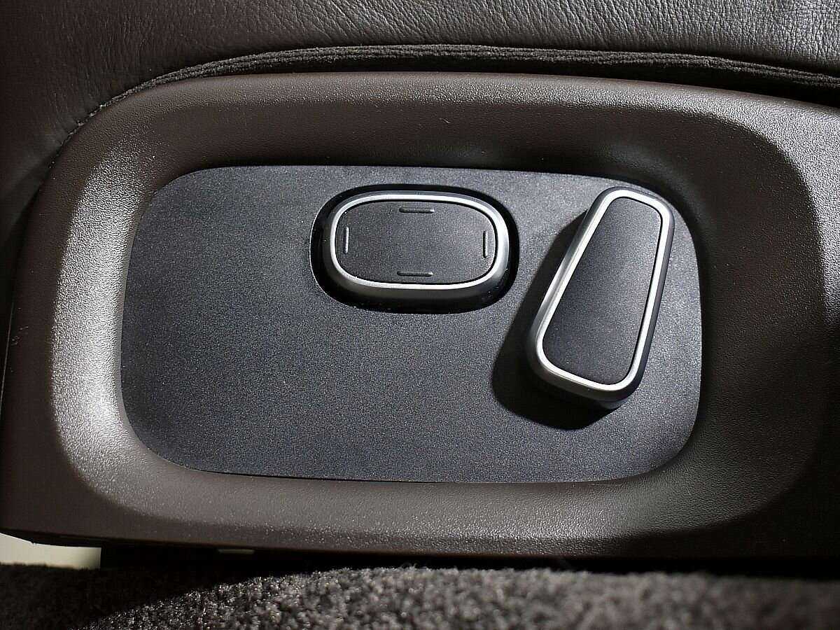 Land Rover Range Rover с пробегом — 2013 год. Фото: #10