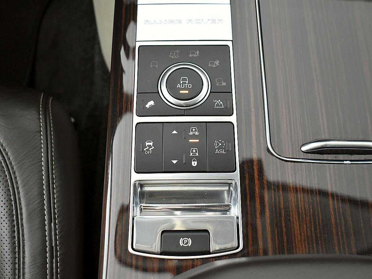 Land Rover Range Rover с пробегом — 2013 год. Фото: #17