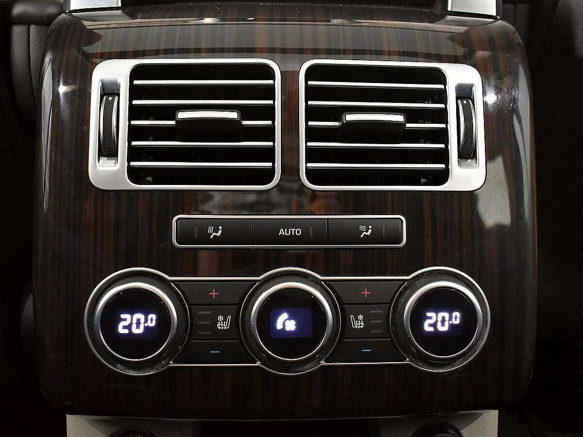 Land Rover Range Rover с пробегом — 2013 год. Фото: #19