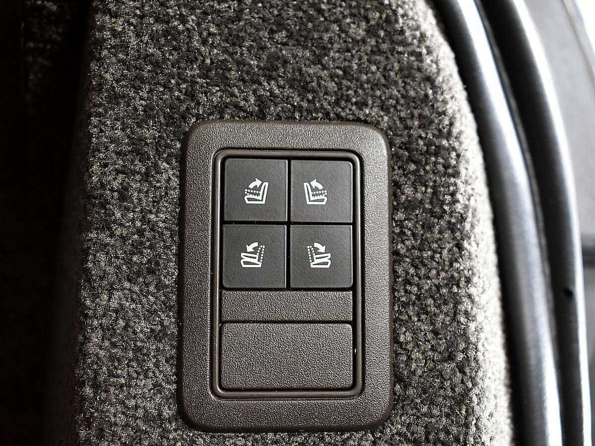 Land Rover Range Rover с пробегом — 2013 год. Фото: #22