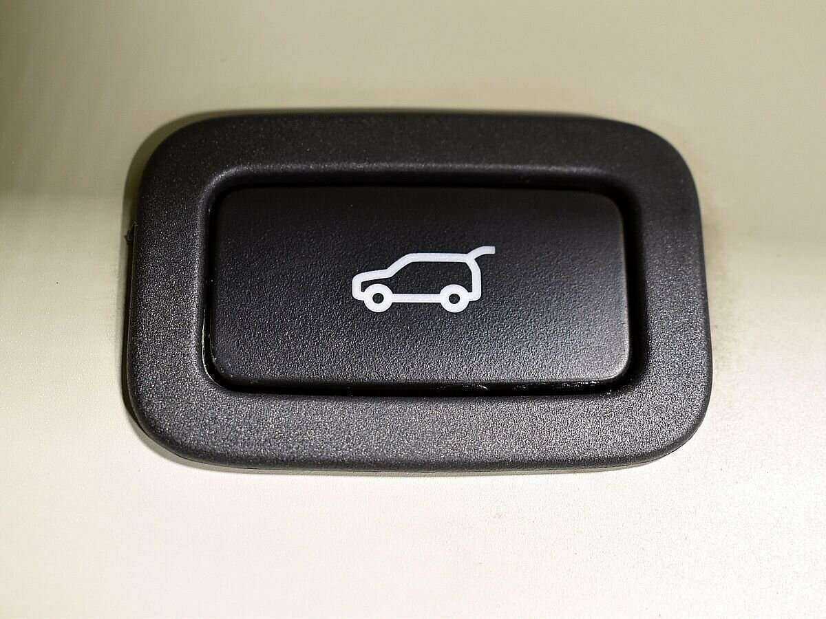 Land Rover Range Rover с пробегом — 2013 год. Фото: #24