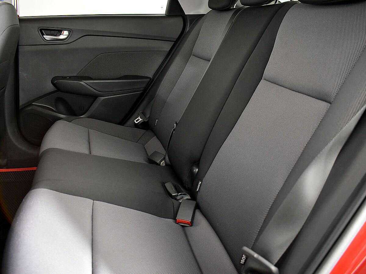 Hyundai Solaris с пробегом — 2021 год. Фото: #8