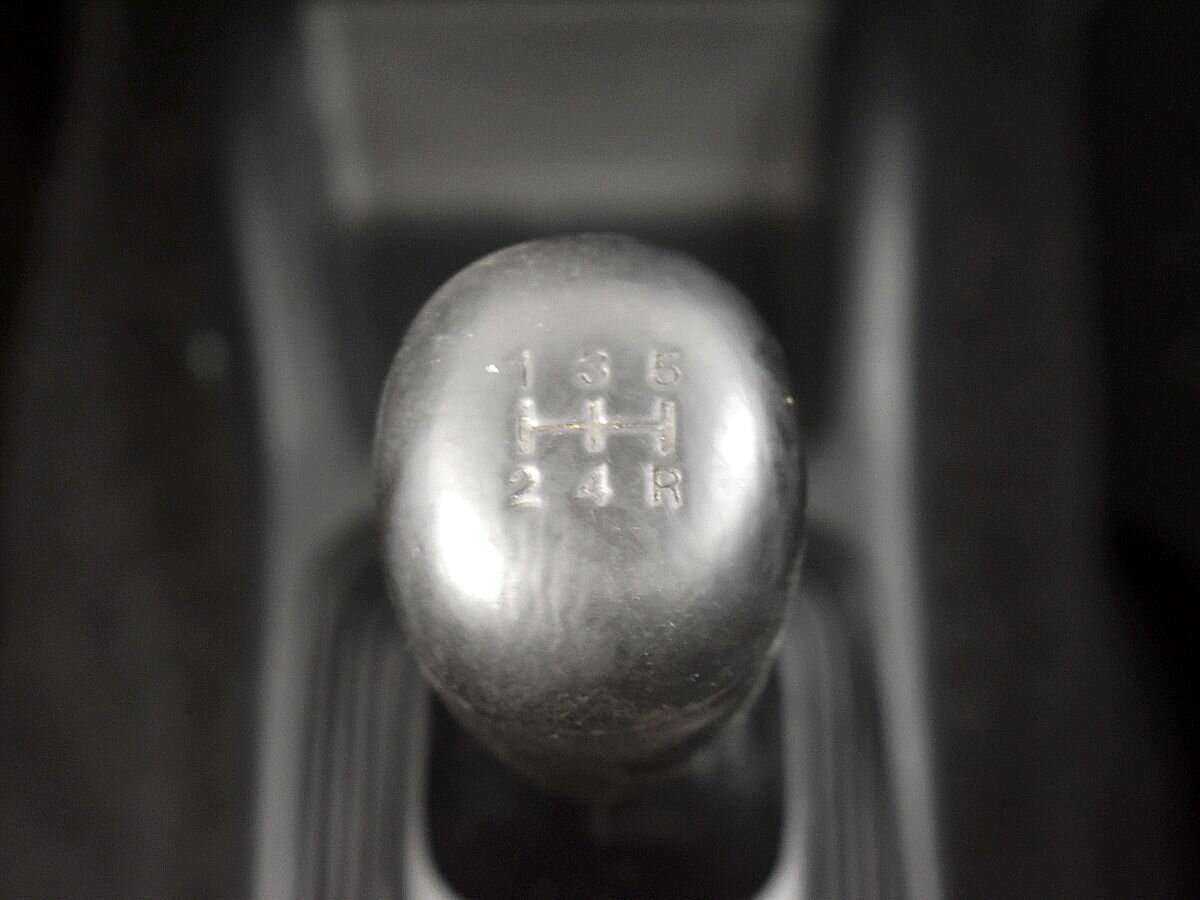 Suzuki Jimny с пробегом — 2008 год. Фото: #12