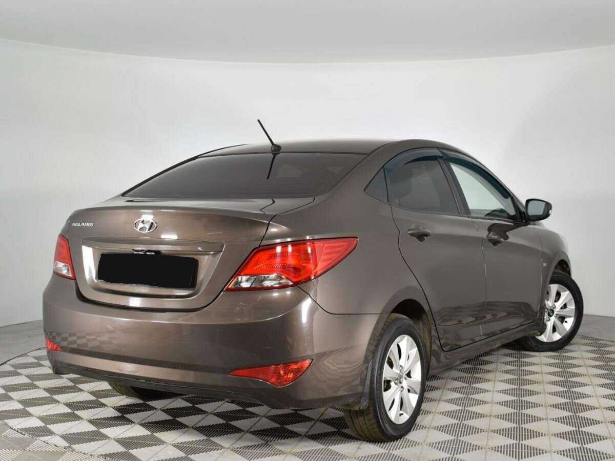 Hyundai Solaris с пробегом — 2016 год. Фото: #1