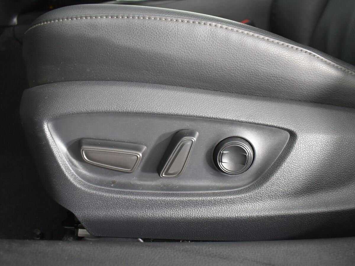 Toyota Camry с пробегом — 2021 год. Фото: #7