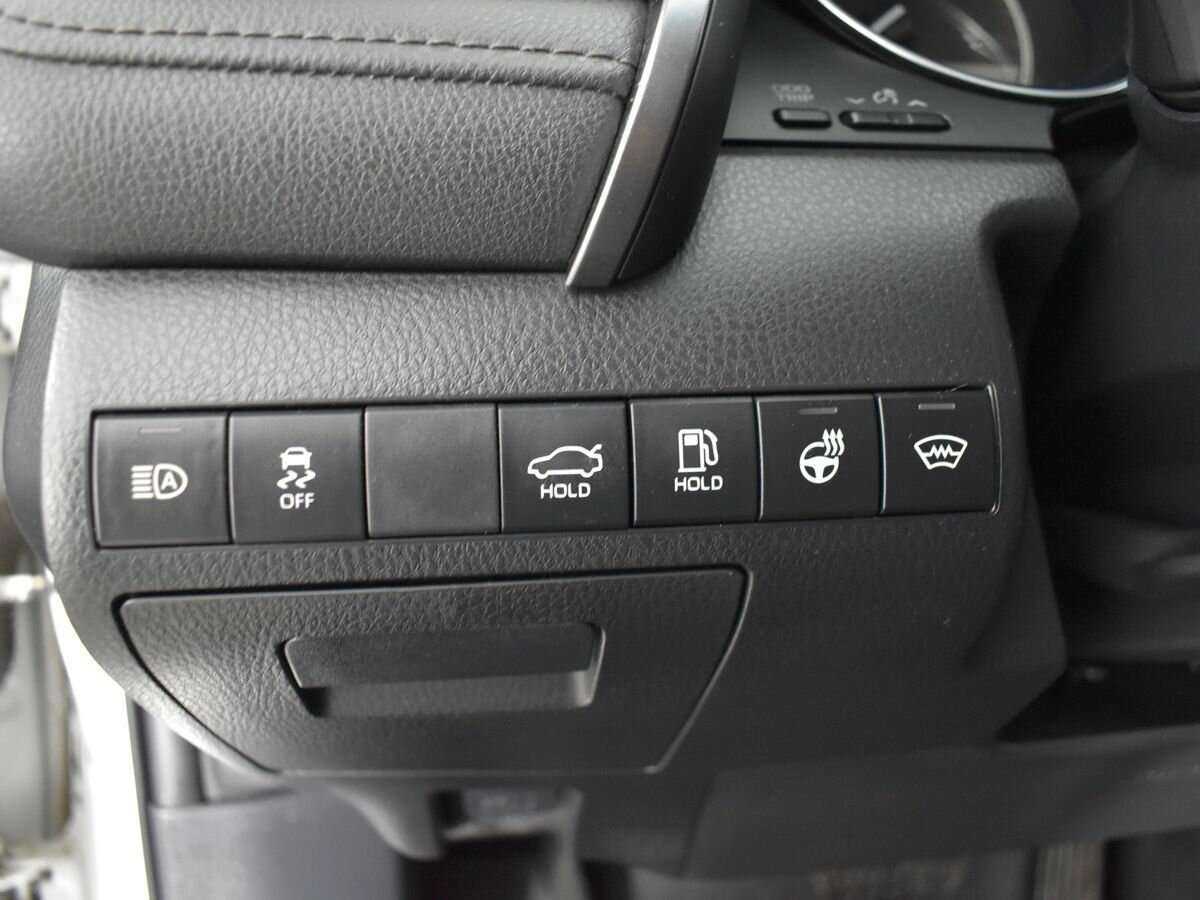 Toyota Camry с пробегом — 2021 год. Фото: #15