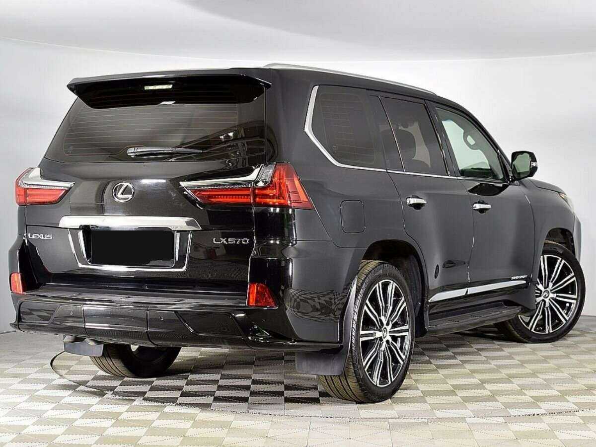 Lexus LX с пробегом — 2016 год. Фото: #1