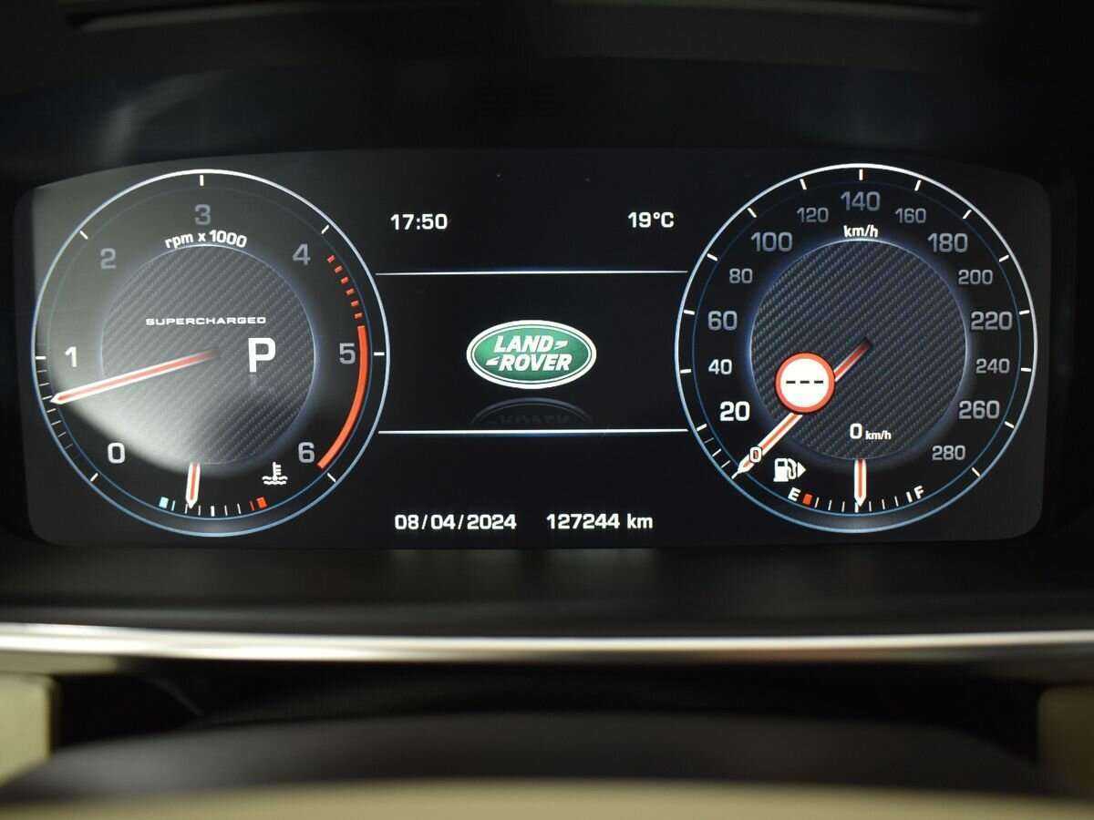 Land Rover Range Rover с пробегом — 2015 год. Фото: #13