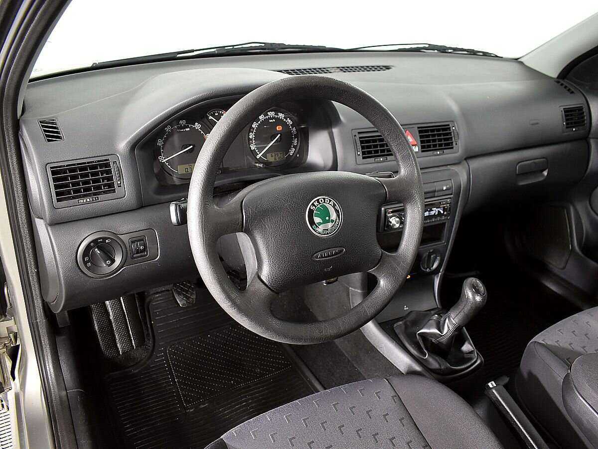 Skoda Octavia с пробегом — 2007 год. Фото: #6