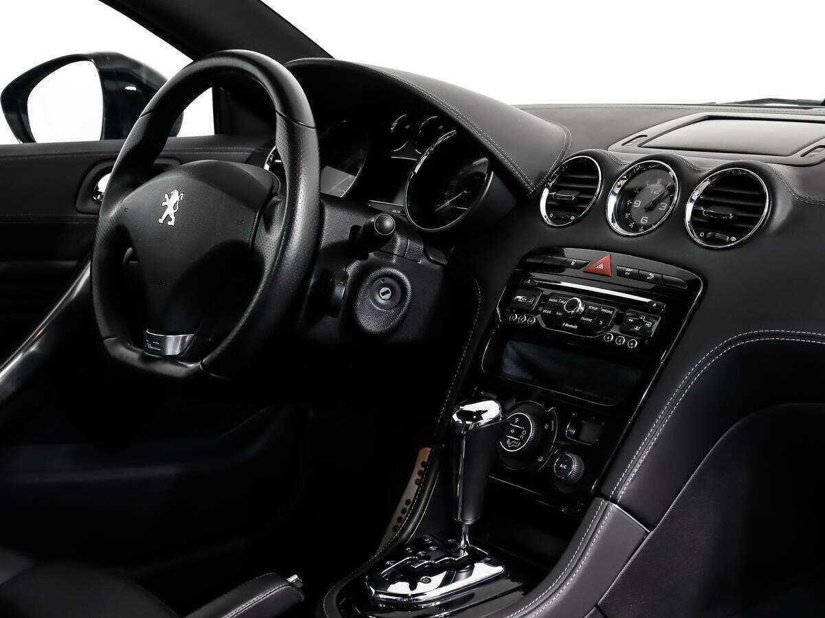 Peugeot RCZ с пробегом — 2013 год. Фото: #11