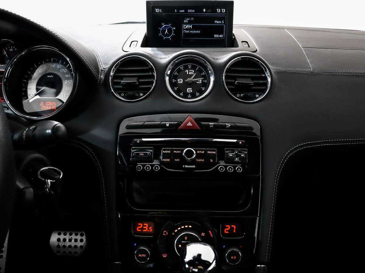 Peugeot RCZ с пробегом — 2013 год. Фото: #14