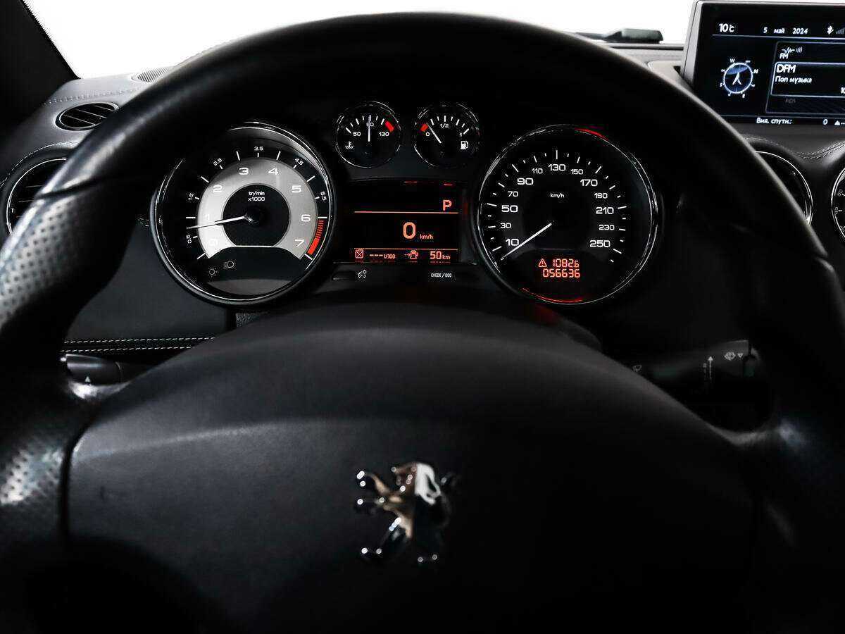 Peugeot RCZ с пробегом — 2013 год. Фото: #18