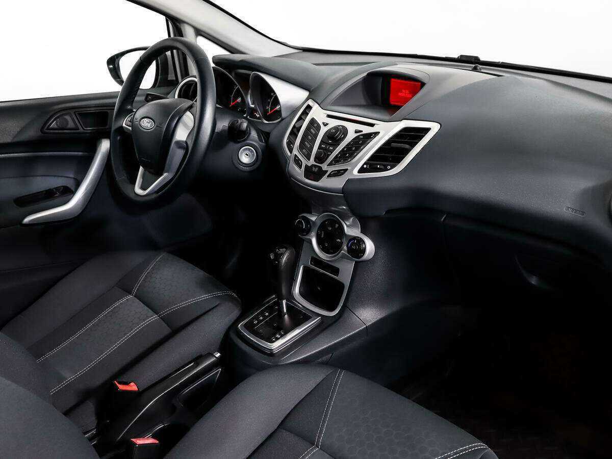 Ford Fiesta с пробегом — 2009 год. Фото: #9